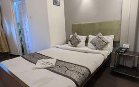 Hotel Sakura Mountain View 5 Mins From Darjeeling Railway Station